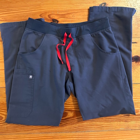 Figs Scrub Set - Picture 2 of 5